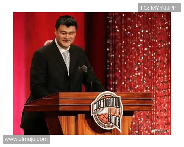 姚明挑战足球场展现运动魅力精彩视频回顾与分析