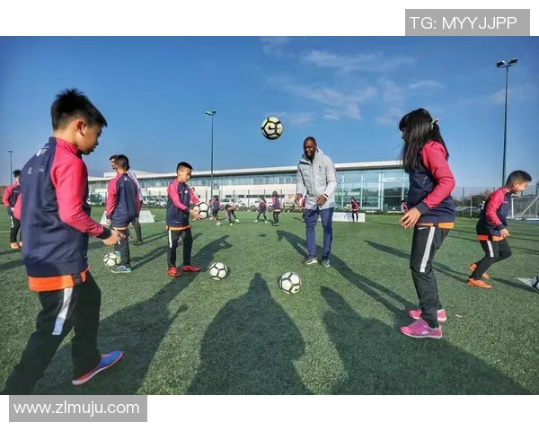 南京足球队的蜕变之旅：从传统到现代的足球纪实探索